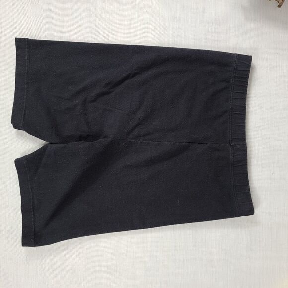 Reebok Women's Classic Vector Logo Legging Shorts - Picture 7 of 7